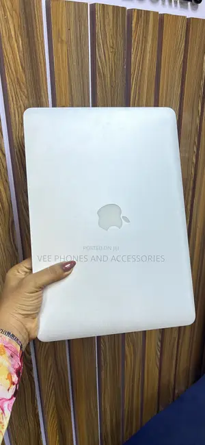 Laptop Apple MacBook Air 2015 4GB Intel Core i5 SSD 256GB