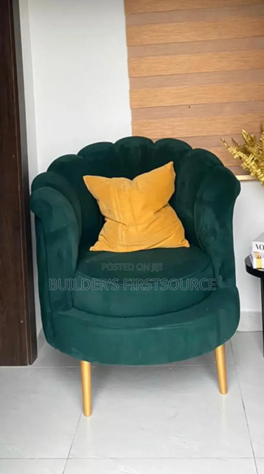 A Single Console Sofa