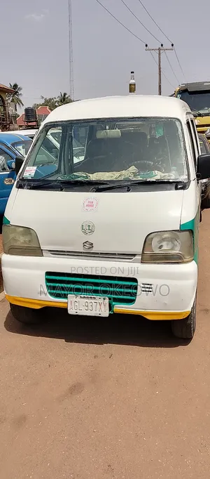 Suzuki APV Minibus 2010 White