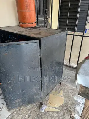 Dehydrator