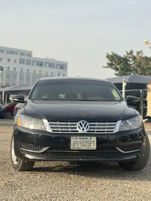 Volkswagen Passat 2012 Black