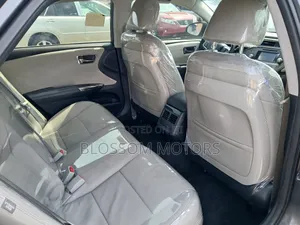 Toyota Avalon XLE 4dr Sedan (3.5L 6cyl 6A) 2015 Gray