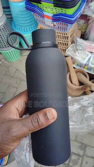 Matt Bottle With Rope