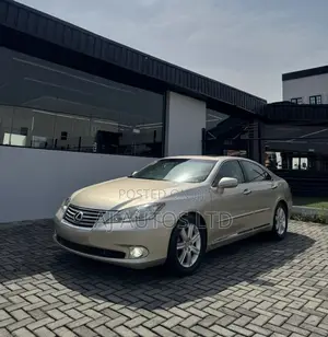 Lexus ES 350 2010 Gold