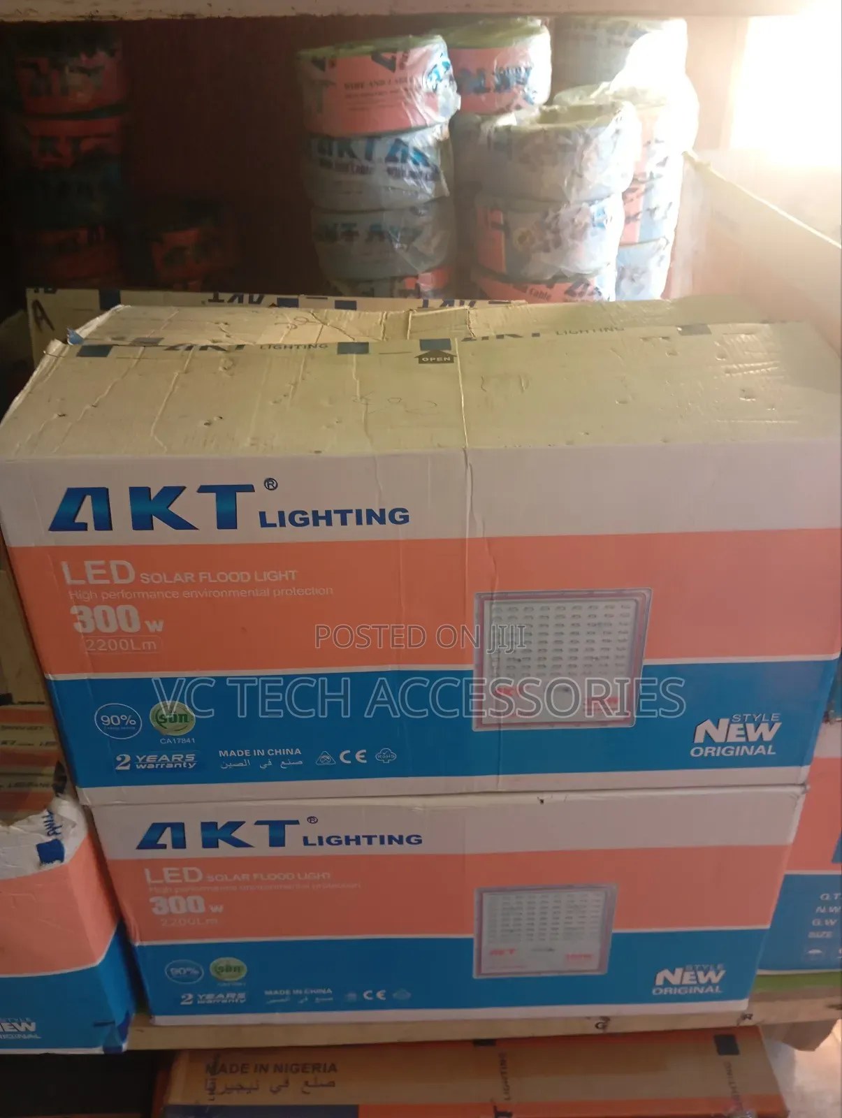 Akt Lighting 300w