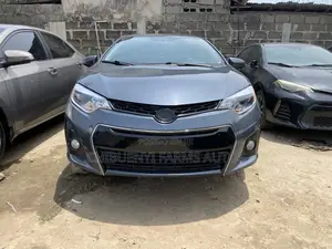 Toyota Corolla LE Plus 4dr Sedan (1.8L 4cyl CVT) 2016 Gray