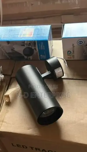 Single Track Light