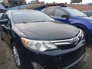 Toyota Camry XLE 4dr Sedan (2.5L 4cyl 6A) 2014 Black