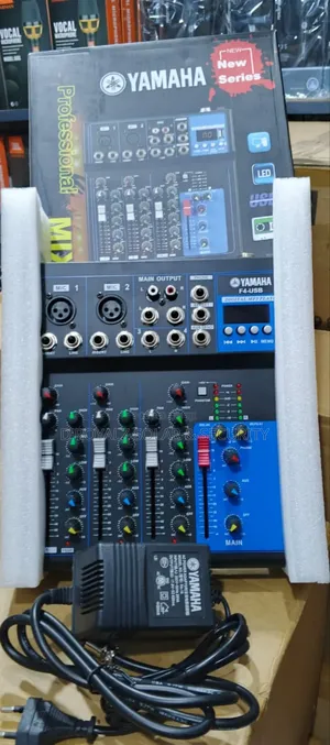 Yamaha F4-Usb