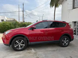Toyota RAV4 XLE AWD (2.5L 4cyl 6A) 2016 Burgundy