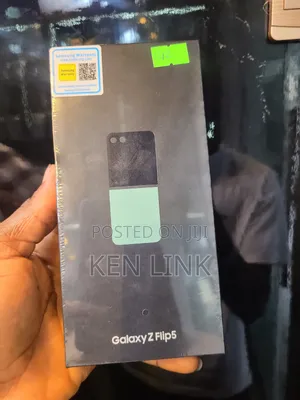 New Samsung Galaxy Z Flip5 512 GB Green