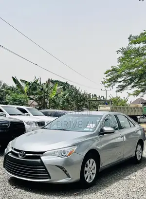 Toyota Camry LE 4dr Sedan (2.5L 4cyl 6A) 2016 Gray