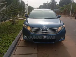 Toyota Venza V6 AWD 2010 Blue