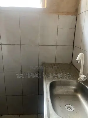 Mini Flat in Mafoluku, Airport Road / Oshodi for rent