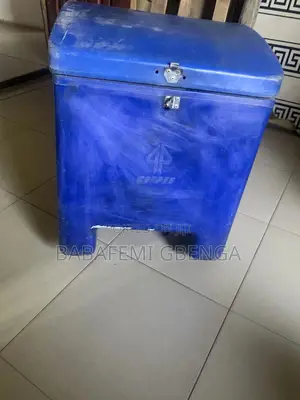 Courier Delivery Box