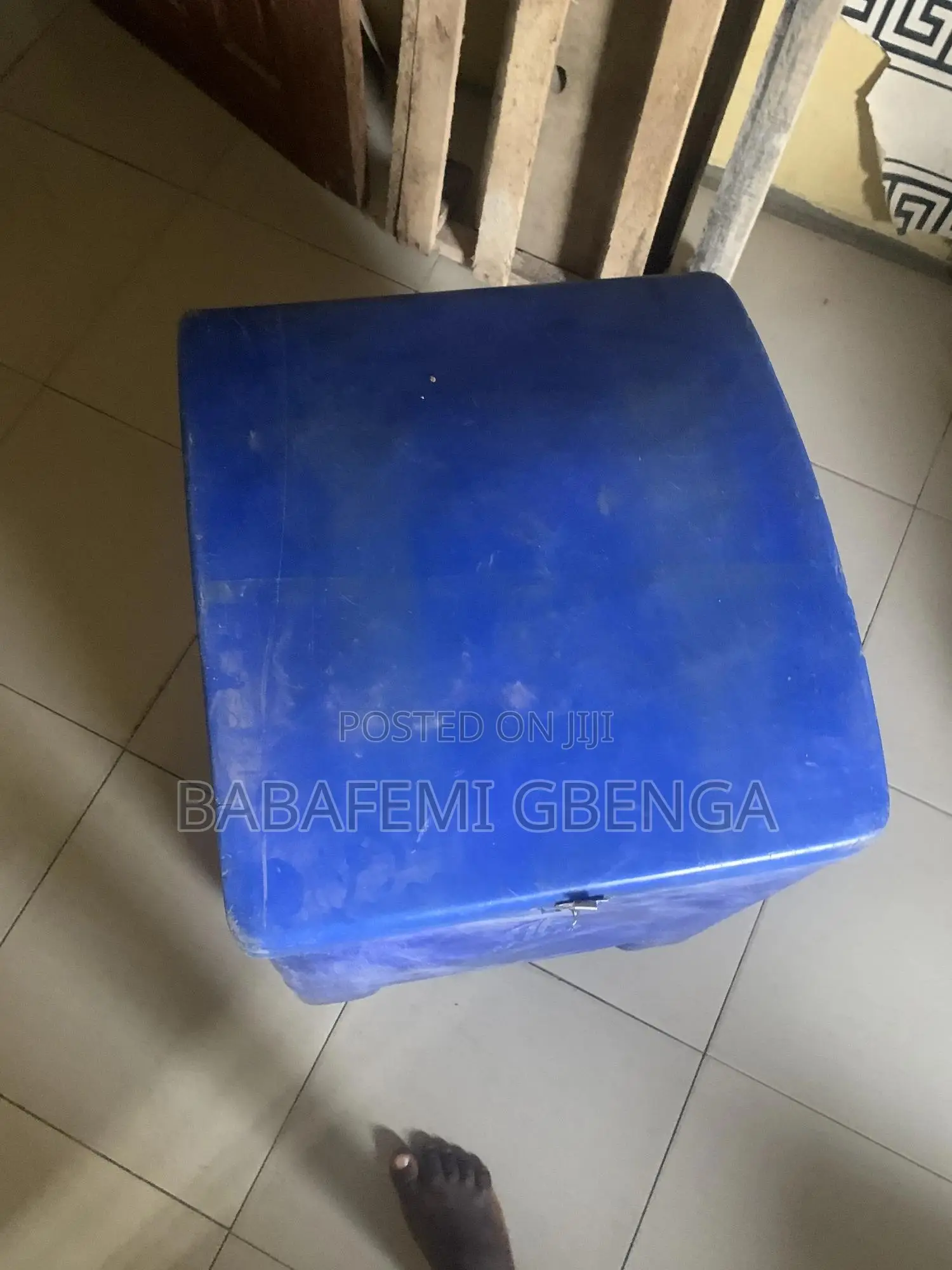 Courier Delivery Box