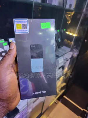 New Samsung Galaxy Z Flip5 256 GB