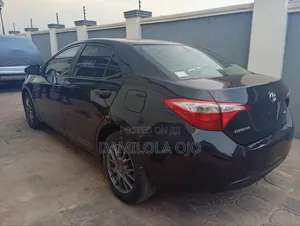 Toyota Corolla 2015 Black