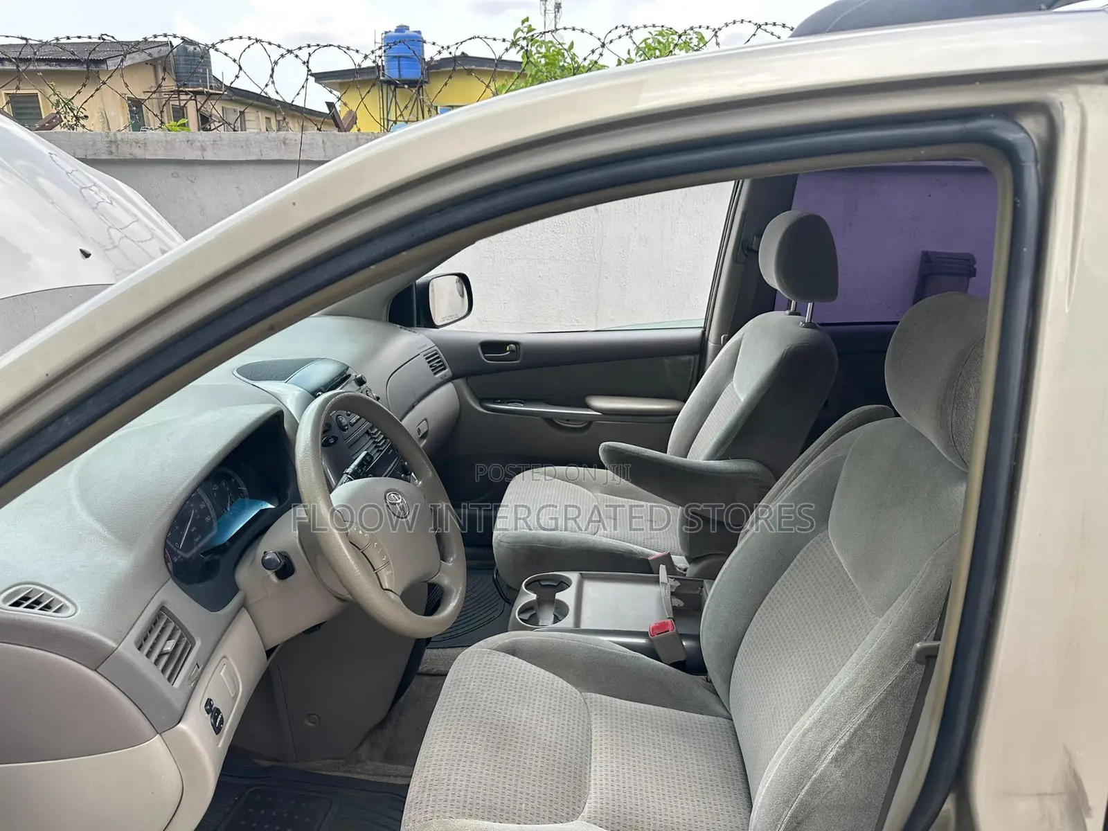 Toyota Sienna 2006 Silver
