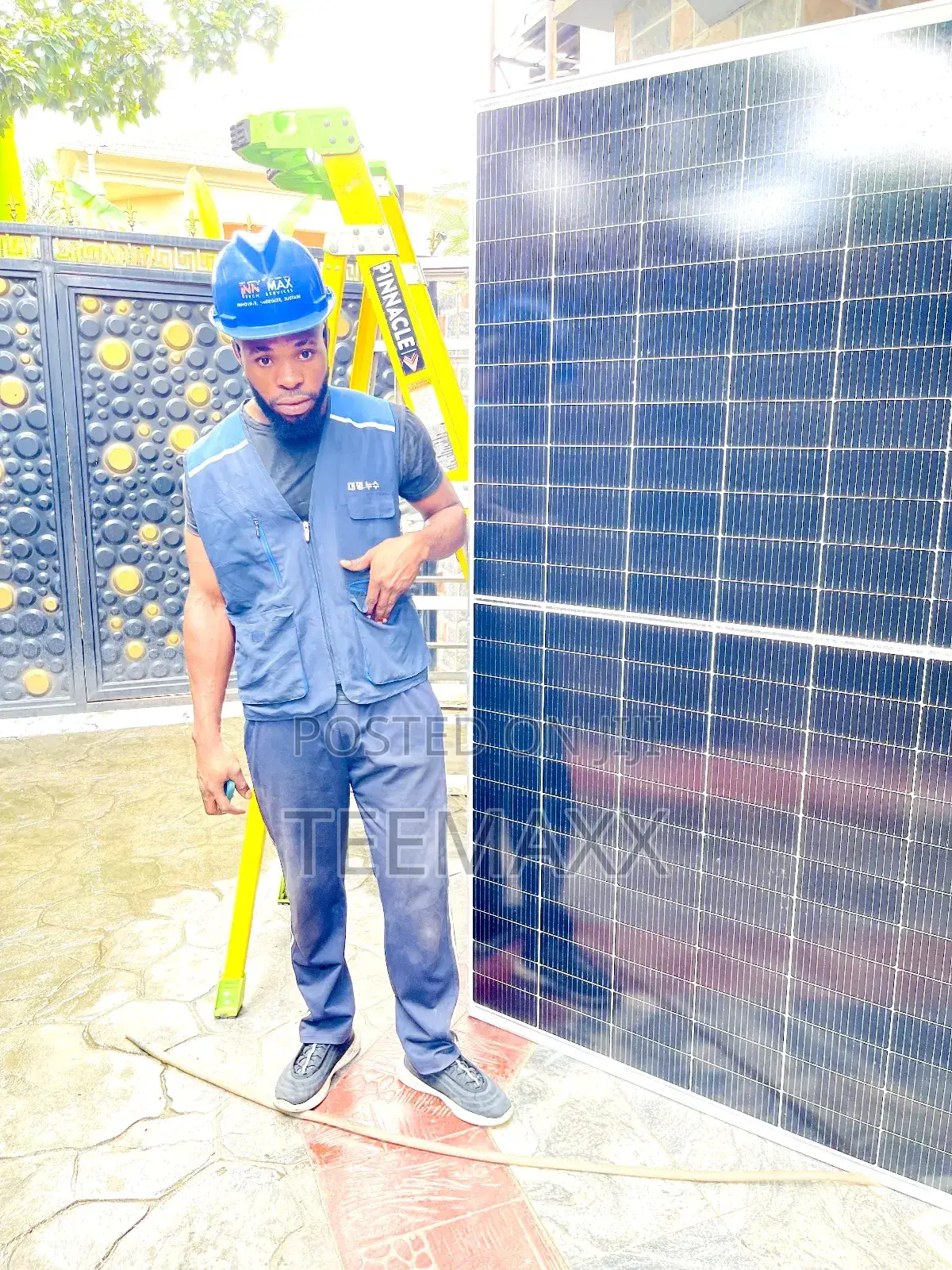 Professional Solar Installer