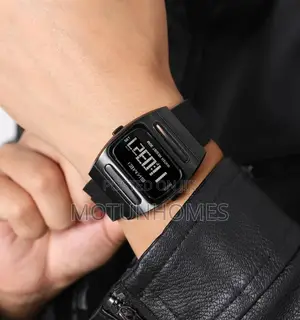 Skmei Rubber Strap Water Resistant Digital Wristwatch