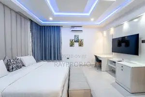 750141mn - 5 Bedroom Shortlet in Lekki Phase 1
