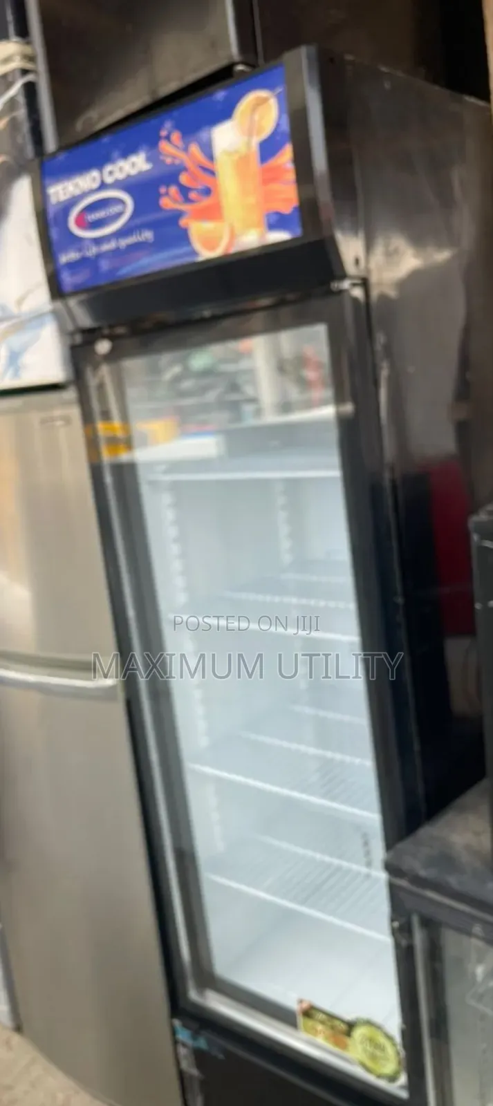 Tekno Cool Tc-350 Beverage Showcase Refrigerator.( Upright Chiller)