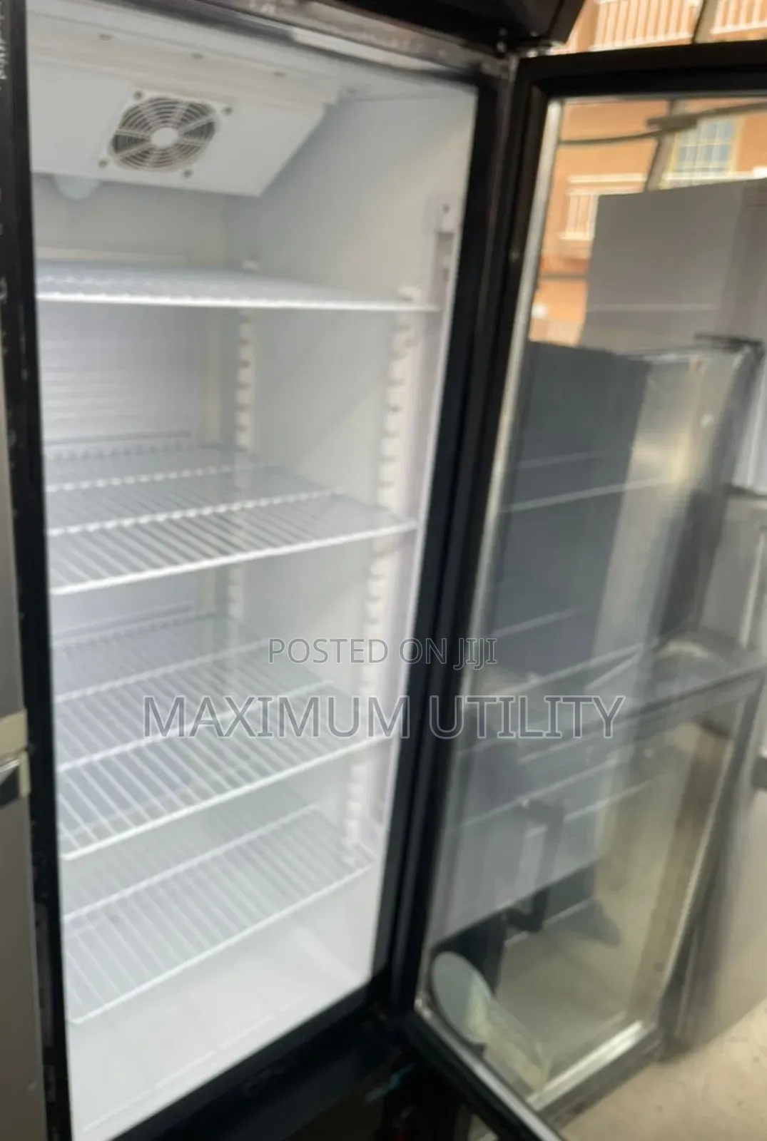 Tekno Cool Tc-350 Beverage Showcase Refrigerator.( Upright Chiller)