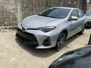Toyota Corolla SE 4dr Sedan (1.8L 4cyl CVT) 2017 Silver
