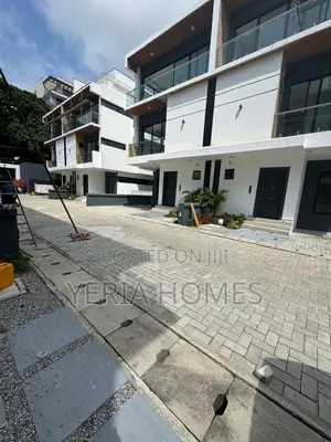 4bdrm Apartment in Lagos Island / Lagos Island for rent
