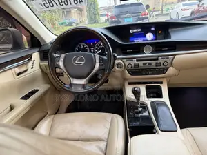Lexus ES 2015 Brown