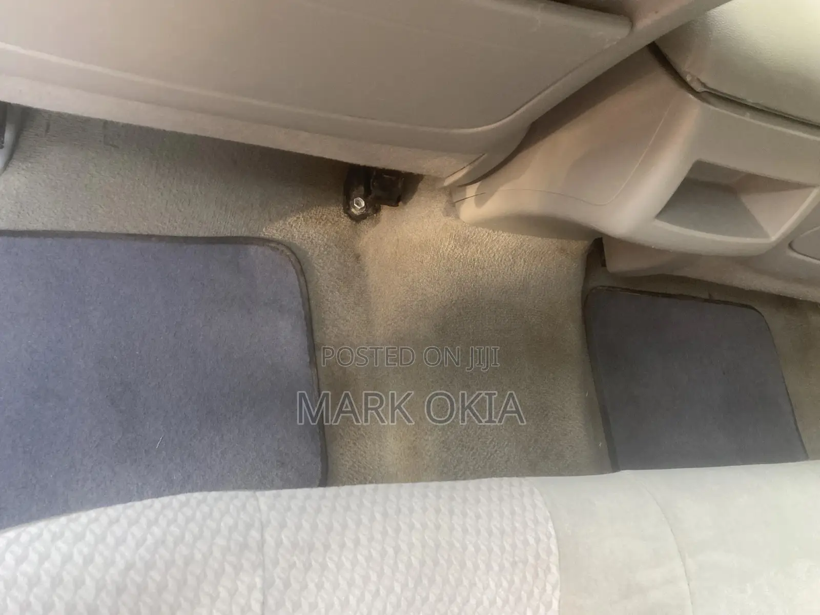Toyota Camry 2011 Gray