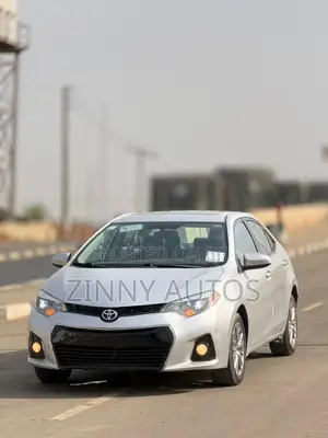 Toyota Corolla 2015 Silver