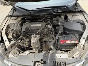 Honda Accord LX 4dr Sedan FWD (2.4L 4cyl 2A) 2013 Silver