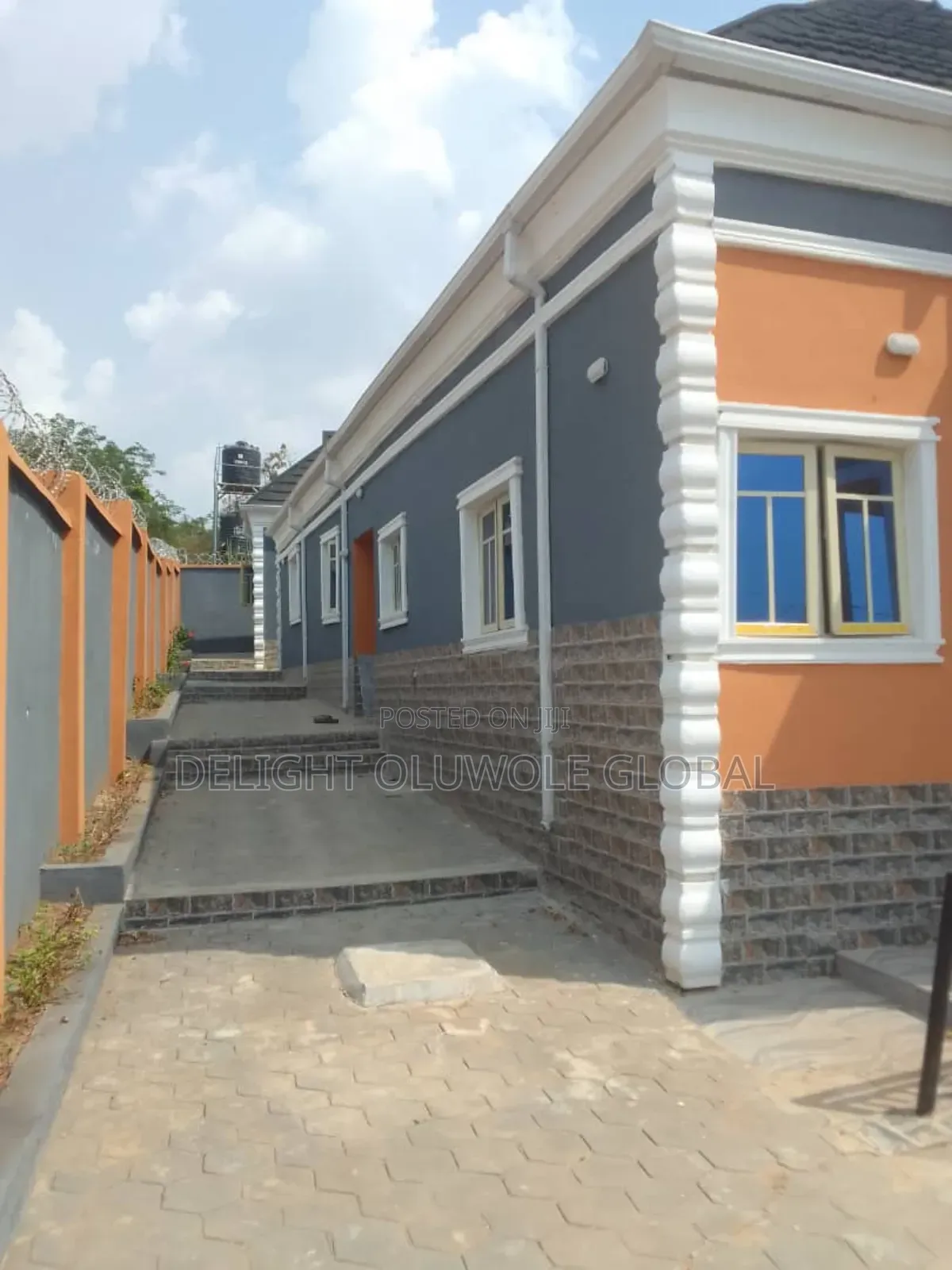 2 Bedroom Flat