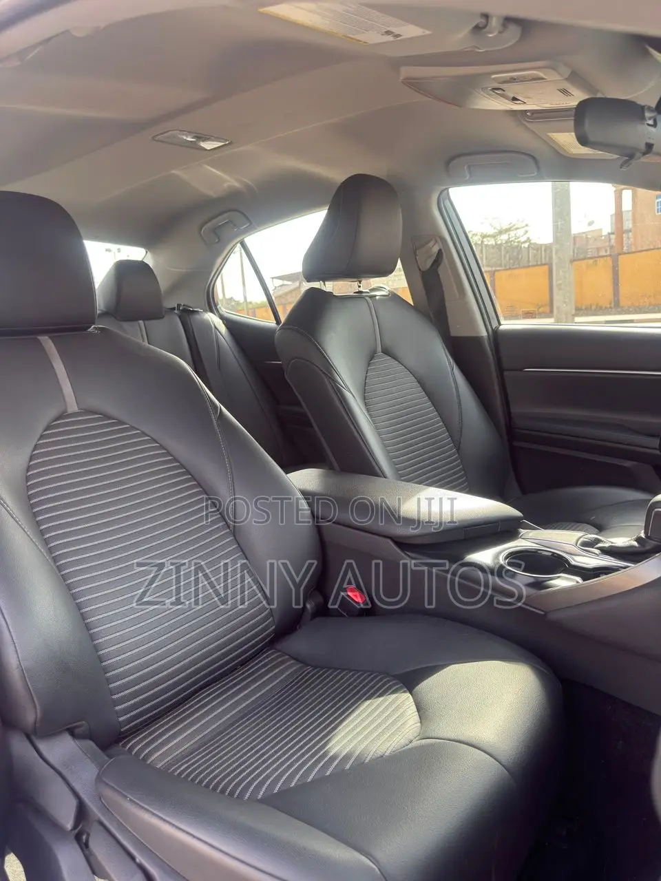 Toyota Camry 2018 White