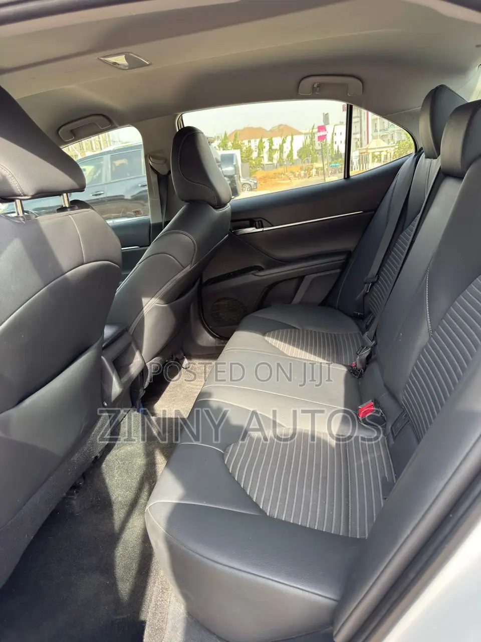 Toyota Camry 2018 White