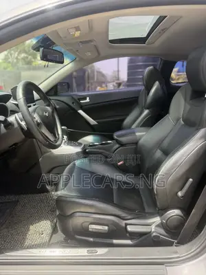 Hyundai Genesis 3.8L 2009 Gray