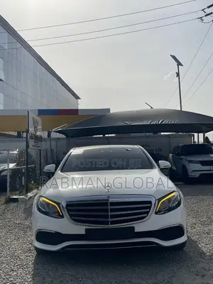 Mercedes-Benz E300 2016 White