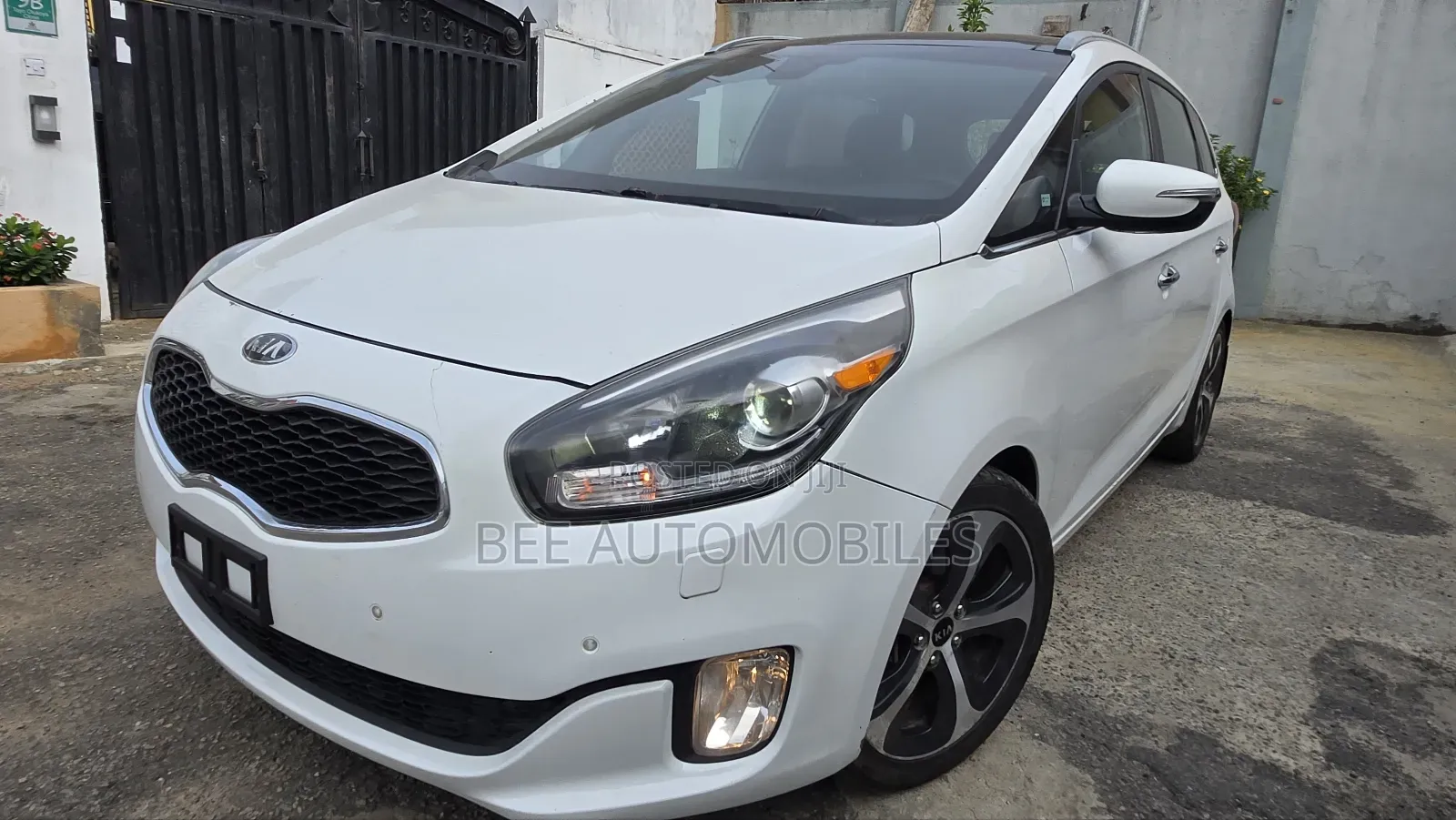 Kia Rondo 2014 White
