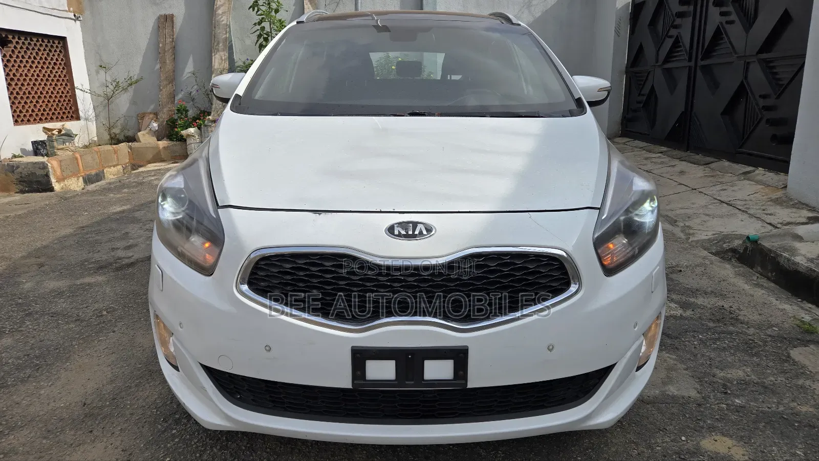 Kia Rondo 2014 White
