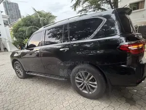 Nissan Patrol 2014 Black