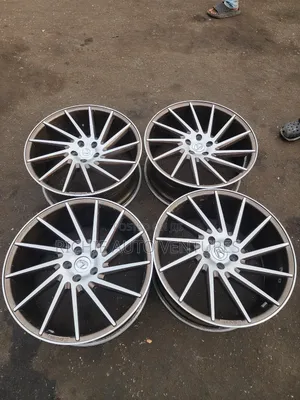 20inch Lexus Rim.