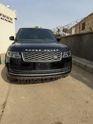 Land Rover Range Rover Vogue 2018 Black