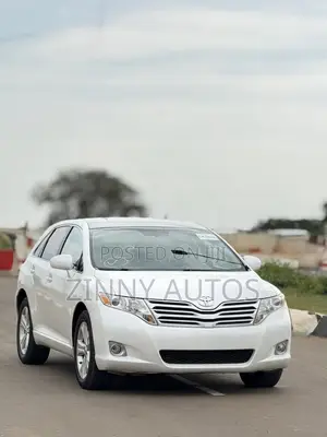 Toyota Venza 2010 White