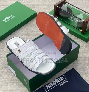 High Quality Classic Mister Slippers