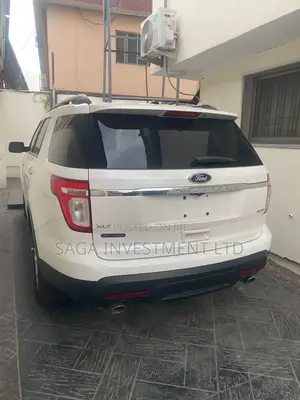 Ford Explorer XLT 4dr 4x4 (3.5L 6cyl 6A) 2011 White