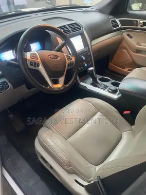 Ford Explorer XLT 4dr 4x4 (3.5L 6cyl 6A) 2011 White