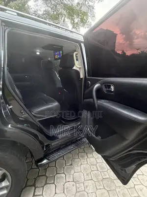 Nissan Patrol 2015 Black