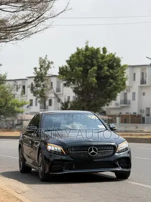 Mercedes-Benz C300 2020 Black